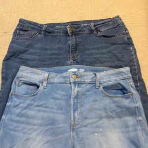 Two pairs of blue jeans Old Navy size 12 And West Point Capri jeans size 12